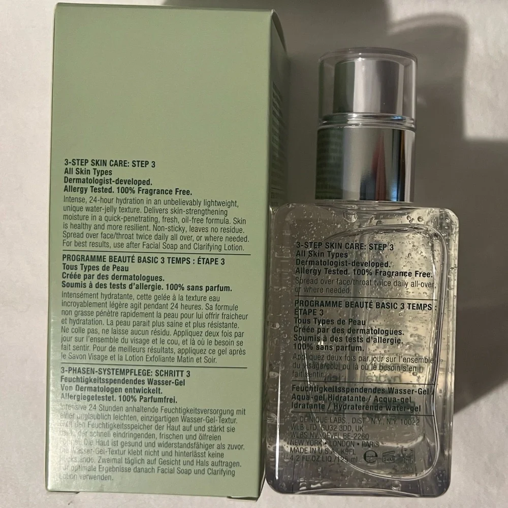 Clinique Dramatically Different Hydrating Jelly New without box